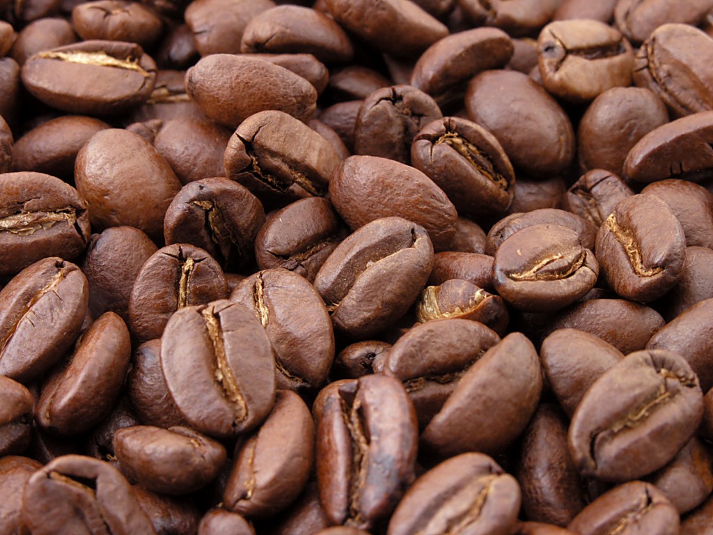 Roasted_coffee_beans